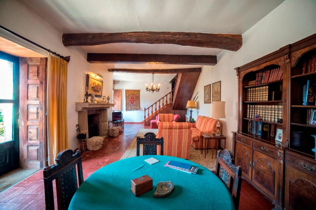 Casa Dos Assentos De Quintiaes Bed & Breakfast Barcelos Bagian luar foto