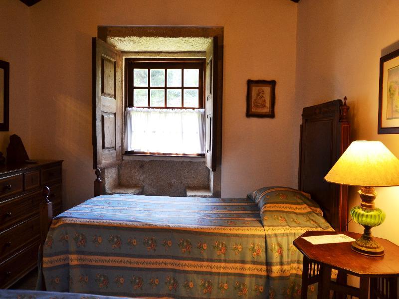 Casa Dos Assentos De Quintiaes Bed & Breakfast Barcelos Bagian luar foto