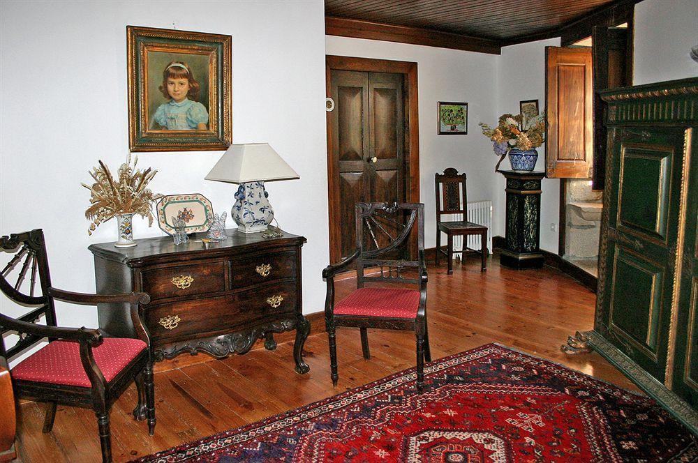 Casa Dos Assentos De Quintiaes Bed & Breakfast Barcelos Bagian luar foto