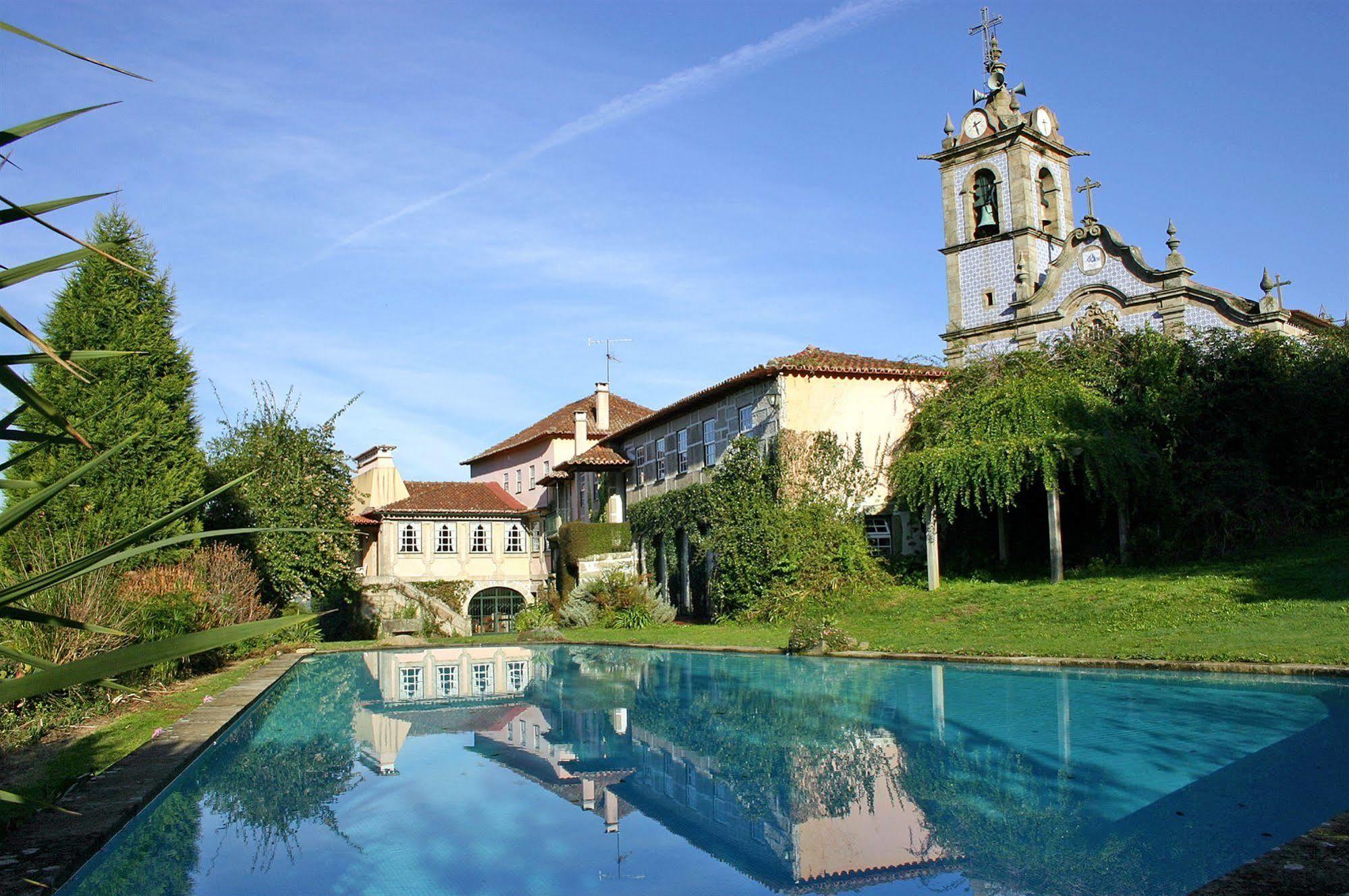 Casa Dos Assentos De Quintiaes Bed & Breakfast Barcelos Bagian luar foto