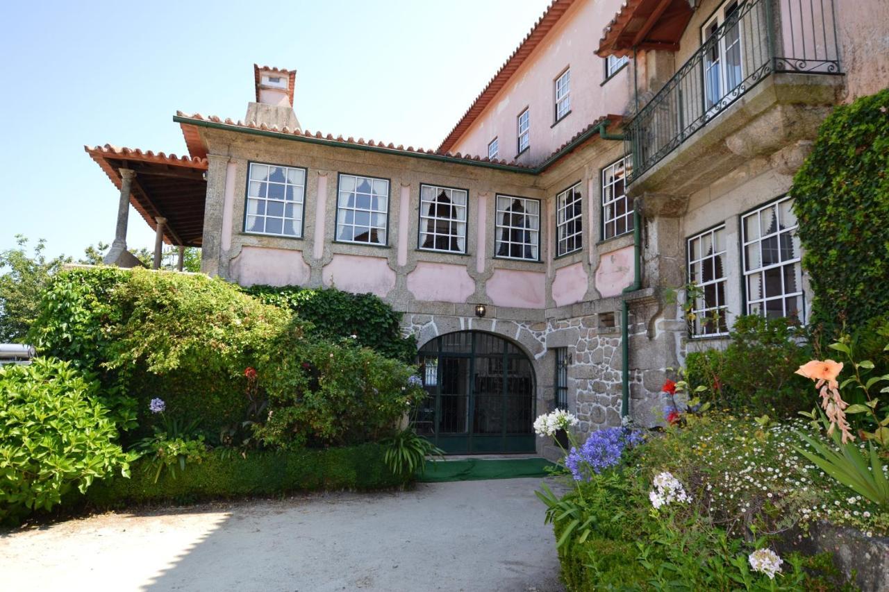 Casa Dos Assentos De Quintiaes Bed & Breakfast Barcelos Bagian luar foto